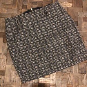 Banana Republic Tweed Skirt. NWT. Size 14